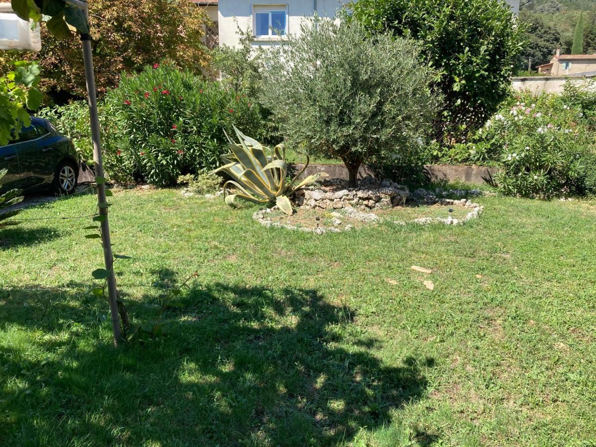 Chez Val Et Phil 호텔 La Voulte-sur-Rhone 외부 사진