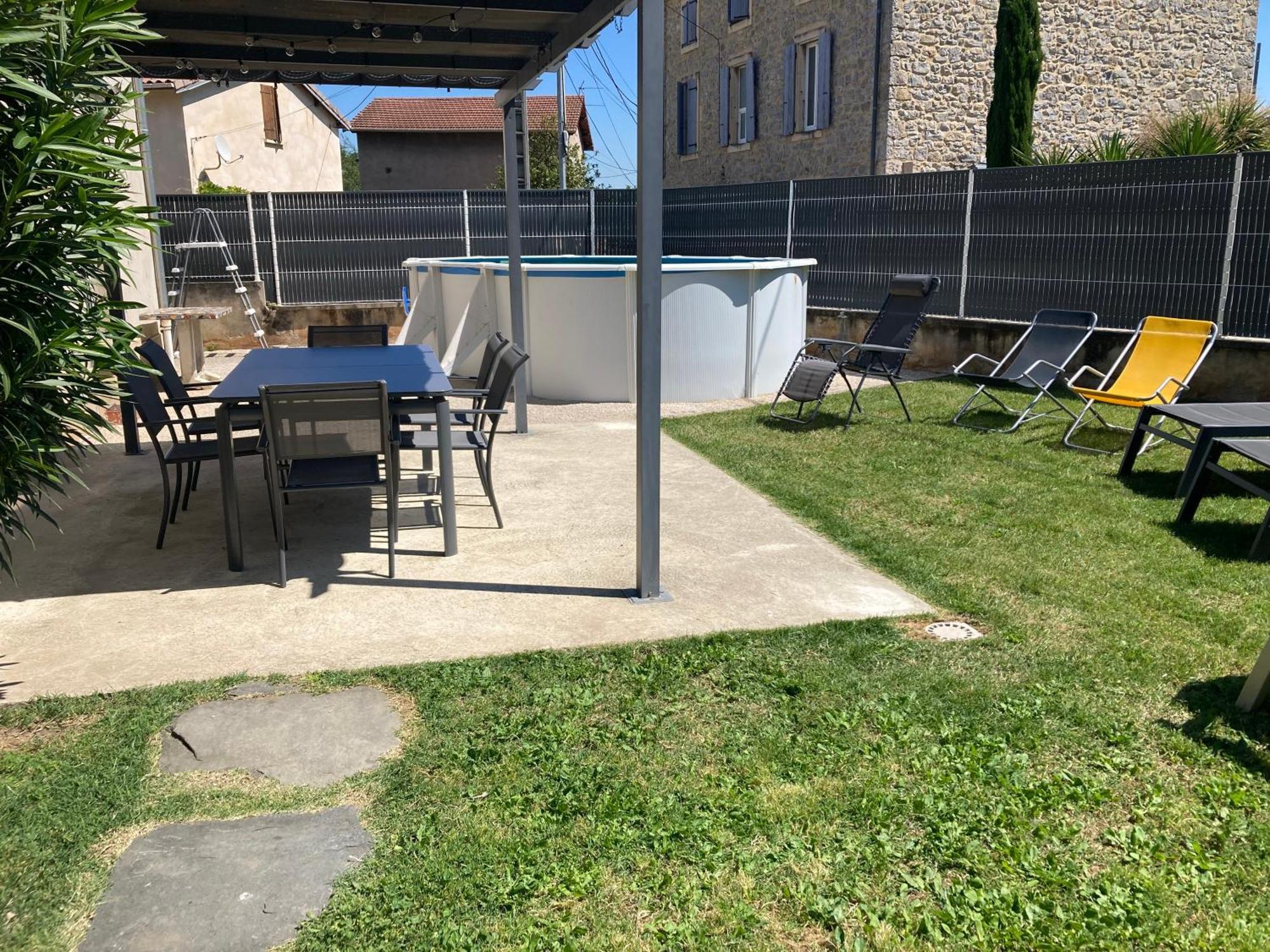 Chez Val Et Phil 호텔 La Voulte-sur-Rhone 외부 사진